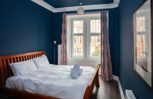 Modern, Light-filled and Sleek West End Apartment - Foto 8