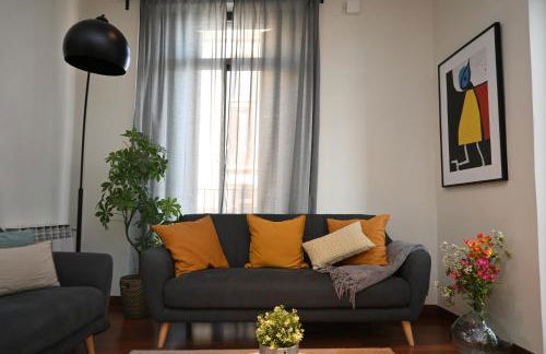 Homenfun Barcelona Las Ramblas - Foto 21