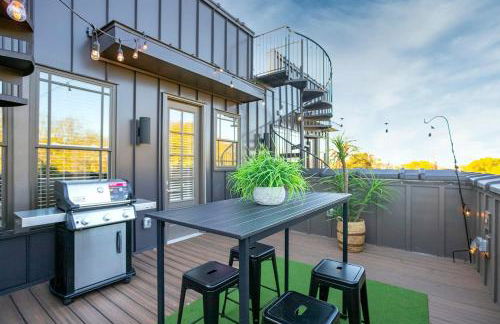 2 Miles to Broadway w Rooftop Deck Grill & Garage - Foto 6