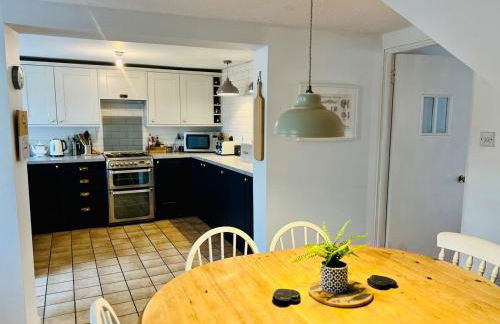 Fantastic Value Beautiful Cottage Close to the Sea Great Interior and Space - Photo 30