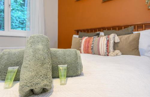 Pass the Keys Family Friendly home in Baildon Court-Free Parking - Foto 32