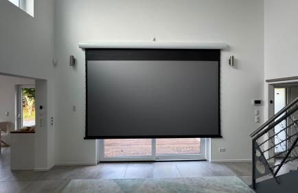 Exklusives Architektenhaus, Pool und Privateinfahrt - Foto 2