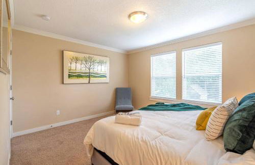 Quiet, Four bedrooms, 2 King Beds - Photo 15