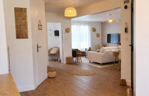 Sublime villa des Oliviers - Piscine chauffée, espace détente, Baby-foot, cuisine extérieure - proche d'Agen - Foto 9