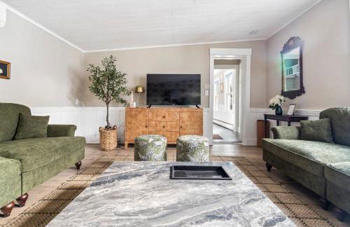 The Curator's Retreat For 8 - Photo 14