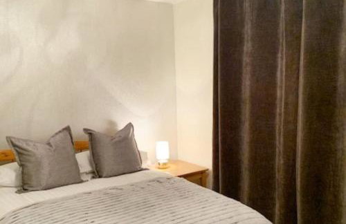 SPACIOUS DETACHED 5 Bedroom4 Bathroom WIFI Parking - Foto 14