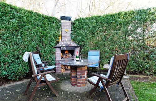 Cottage near centrum, paradise - Photo 28