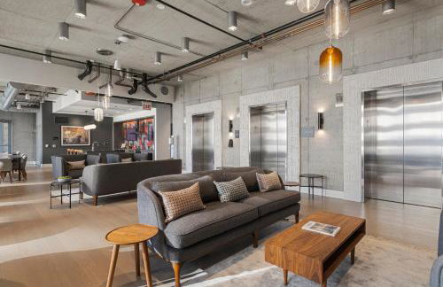 Premier Penthouses and Apartment with Captivating Views of Millennium Park - Photo 44