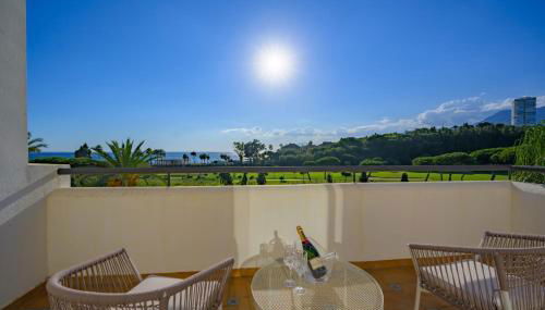 Luxurious 3-Bedroom Penthouse in Los Monteros Marbella - Foto 4