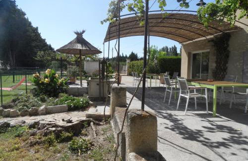 beautiful provencal mas with pool in barbentane, close to avignon, sleeps 8. - Photo 61