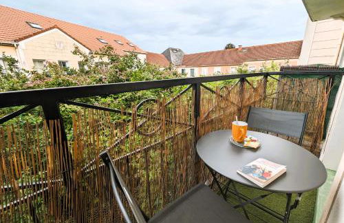 Le Repaire - 10min Disney - Familial - Centre Ville - Foto 6