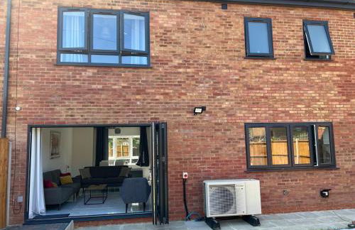 New Build-Free Parking-EV charging-3 Bedrooms-3 showers - Foto 11