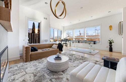 Modern Lakeview Home with Private Dock Sleeps 5 - Foto 1