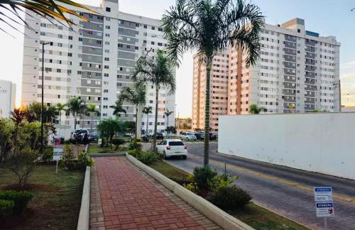 Apto Confortável - Supermercado Bahamas ao lado - Foto 15