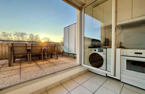 BnGo I Immense RoofTop Lyon I 2 chambres, 4 places parkings, 2 immenses terrasses, 8 personnes - Photo 35