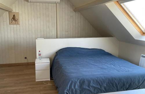 Gîte confortable avec piscine, parking et Wi-Fi à La Suze-sur-Sarthe - FR-1-410-399 - Photo 7