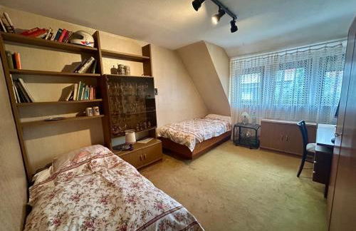 Charming, bright family home with conservatory - Foto 4