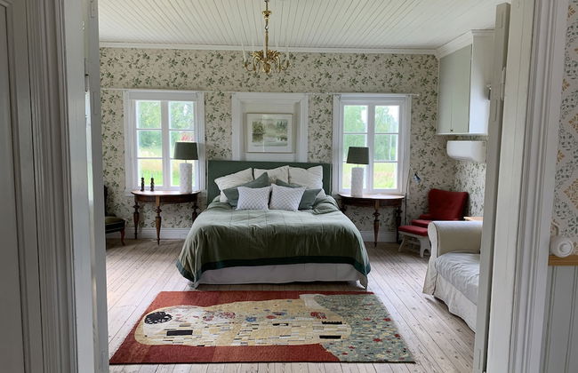 Rustic Luxury Lakeside House - Transformed Chapel - Foto 3