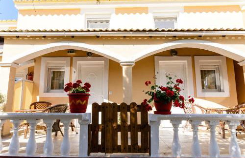 Villa Eleni Holiday Resort 4' walk to Beach with Pool - Ideal for Families and Couples - Foto 27