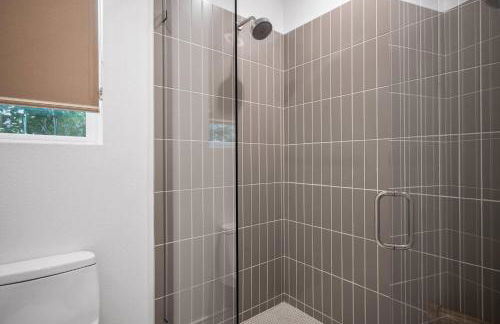 1 mi from Tennis Garden - Corn hole - Pool Access - Foto 23