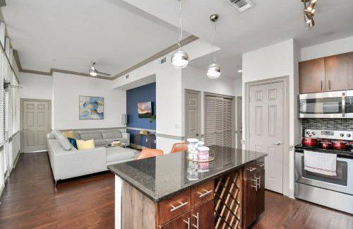 Skyline King Beds Retreat 2BR 2BA Near NRG Medical Center Galleria Mall - Foto 10