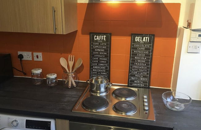 Heart Of Royal Woolwich Arsenal - Photo 6