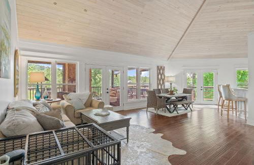 L & L Lodge - Six Bedrooms! Pet-Friendly! - Foto 35