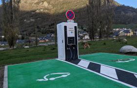 Centre Village - 50m2 Rénové Vue montagne avec Balcon plein Sud - Foto 13