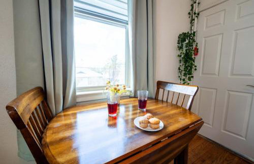 Bloom and Relax Historic 1BR in Downtown - Foto 36