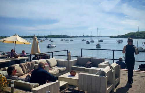 Sidlesham Hideaway Logburner & Garden - Photo 31