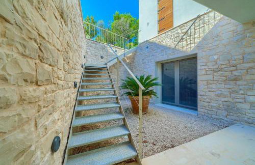 NEW Villa Pine Haven , Private Heated Pool Sleeps 8, Tranquil Retreat - Foto 29