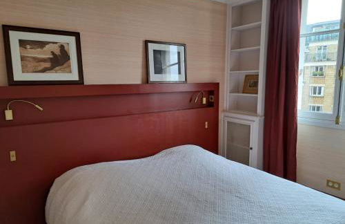 Bright & elegant appartment with view over Invalides, near St Germain des Prés - Foto 11