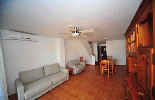 Orange Park Duplex Atico Familiar - Photo 11