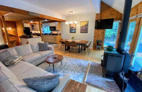 43TV peaceful retreat in the White Mountain fireplace fire pit large yard WiFi AC - Foto 9