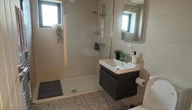 Clare Escape - Modern town centre apartment, 2 mins to shops & restaurants, short walk to beach - Foto 5