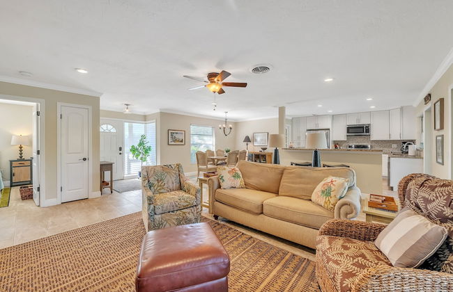 Beautiful Pool Home Near Siesta Key Beach 2 Bedroom Home - Foto 17