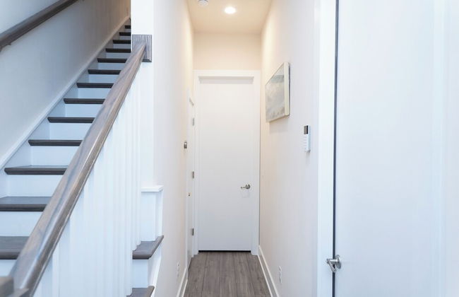 Cozy Retreat near Uptown Charlotte with Free Parking & Wi-Fi - Foto 37