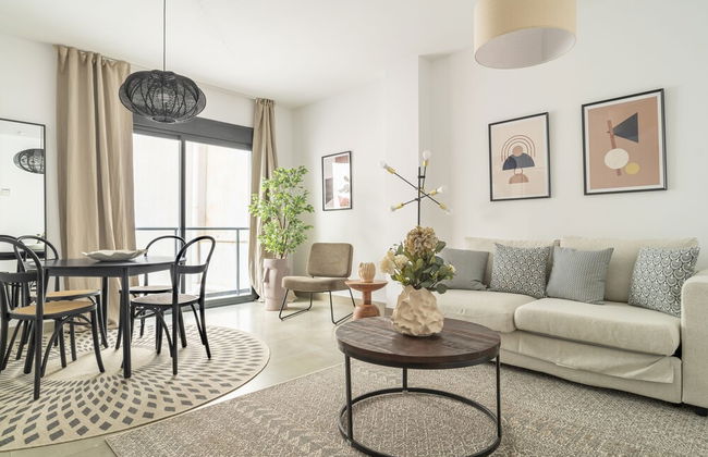 Stunning Vacation Apartment for up to Eight With Balcony All Yours - Foto 1