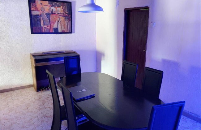 Charming 2-bed Cottage in Benin City - Foto 16