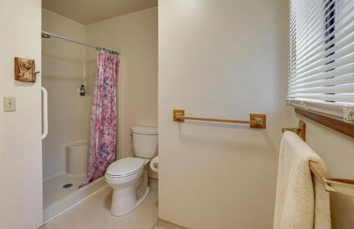 5 Mi to Heavenly Resort Cozy Home with Fenced Yard - Foto 16