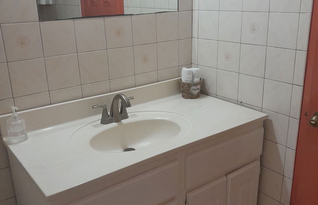 Blue Turquoise Sea Villa - Photo 14