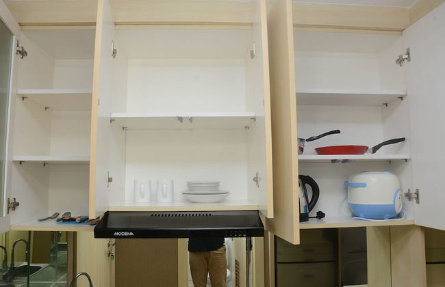 Comfort And Strategic Studio At The Nest Puri Apartment By Travelio - Foto 6