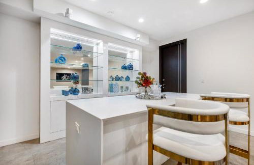 Coldwater Canyon - A Sophisticated & Elegant Estate - Foto 33