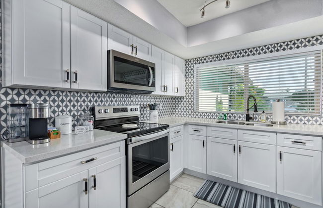 Palm Tree Paradise Heated spa Pool Firepit - Foto 17