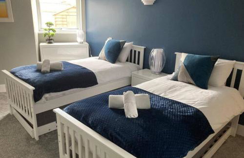 Beautiful 3 bedroom apartment by the Sea - Foto 43