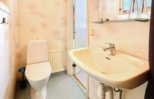 4 Star Holiday Home in Uddevalla - Photo 10