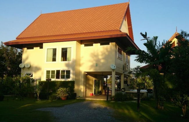 Tharnrarin Villa Suphan Buri - Photo 77