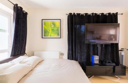 Umbrella Properties Private Apartment Birmingham - Photo 8