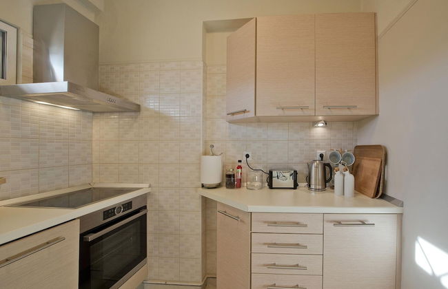 Lucyzen in Vouliagmeni - Foto 14