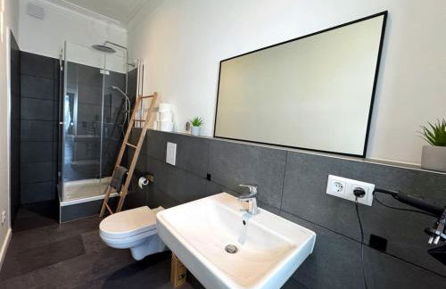 HolidayHome Apartments l Spacious Luxury Apartment in Prenzlauer Berg - Photo 25